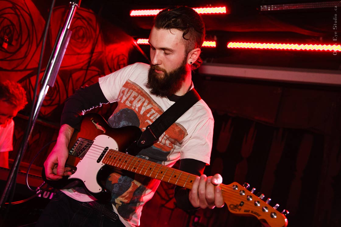 Canadian Guitarist Matthew Rennie